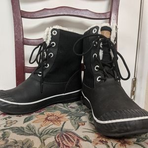 EXCELLENT Keen Elsa winter boots